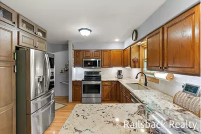 6584 Wahlfield Avenue NW, Comstock Park, MI 49321 - Photo 11
