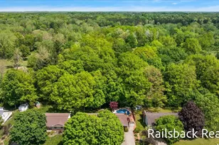 6584 Wahlfield Ave NW, Comstock Park, MI 49321 - Photo 63