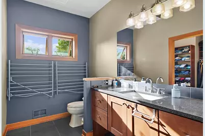 2037 Jennydale Court SE, Grand Rapids, MI 49546 - Photo 25