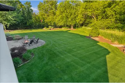 2037 Jennydale Court SE, Grand Rapids, MI 49546 - Photo 3