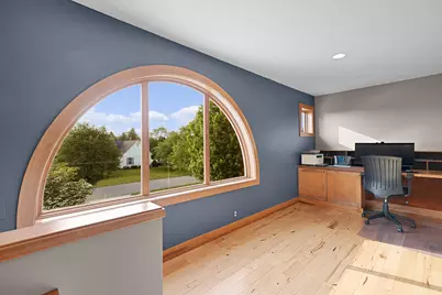 2037 Jennydale Court SE, Grand Rapids, MI 49546 - Photo 9