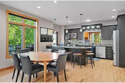 2037 Jennydale Court SE, Grand Rapids, MI 49546 - Photo 5