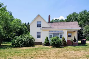 354 Country Club Rd, Holland, MI 49423 - Photo 3