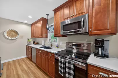 18270 N Fruitport Road, Spring Lake, MI 49456 - Photo 13