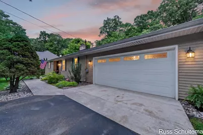 18270 N Fruitport Road, Spring Lake, MI 49456 - Photo 3
