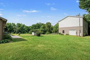 69728 Calvin Center Rd, Cassopolis, MI 49031 - Photo 19