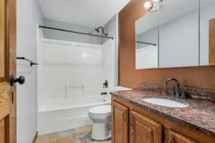 410 Presidential Dr, Battle Creek, MI 49037 - Photo 13