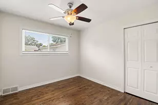 28691 Hales St, Madison Heights, MI 48071 - Photo 7