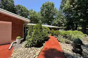 1716 W Benson Rd, Benton Harbor, MI 49022 - Photo 93