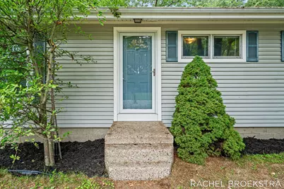 15703 Vineyard Drive, Spring Lake, MI 49456 - Photo 5