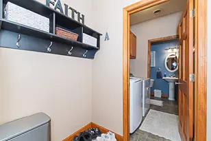 25 Christian Dr, Battle Creek, MI 49014 - Photo 25