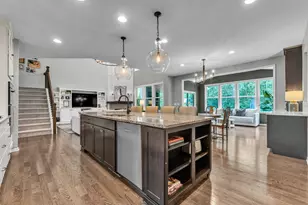 8377 Lindsey Ln, Canton, MI 48187 - Photo 23