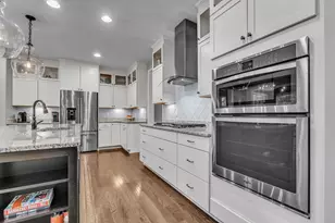 8377 Lindsey Ln, Canton, MI 48187 - Photo 21