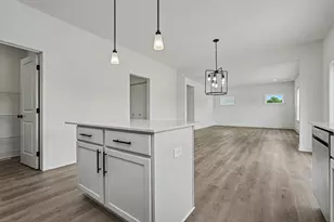 5686 Landrum Trl, Portage, MI 49024 - Photo 7