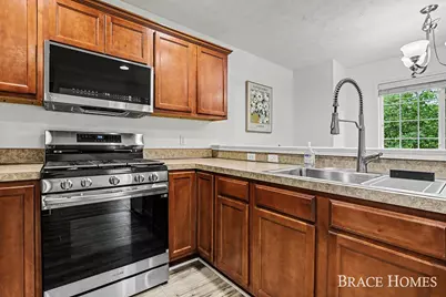 3079 Ledgestone Place NE, Grand Rapids, MI 49525 - Photo 11