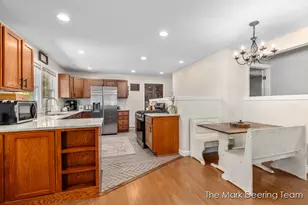 107 Elm St, Allegan, MI 49010 - Photo 7