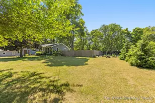 107 Elm St, Allegan, MI 49010 - Photo 3