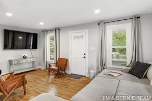 124 E 17th St, Holland, MI 49423 - Photo 5