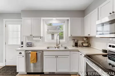 124 E 17th Street, Holland, MI 49423 - Photo 15