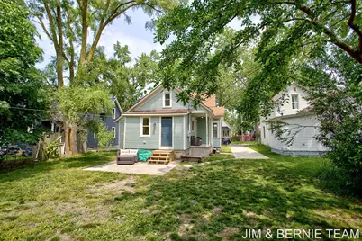 124 E 17th Street, Holland, MI 49423 - Photo 35