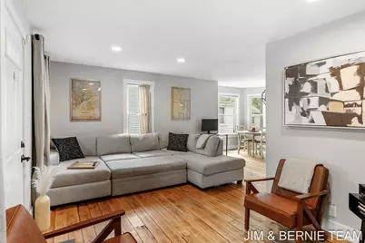 124 E 17th Street, Holland, MI 49423 - Photo 7