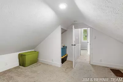 124 E 17th Street, Holland, MI 49423 - Photo 27