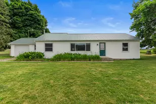 5651 W Chicago Rd, Jonesville, MI 49250 - Photo 25