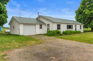 5651 W Chicago Rd, Jonesville, MI 49250 - Photo 1