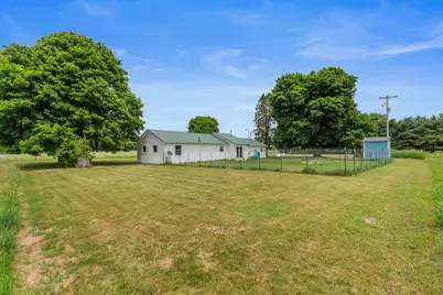 5651 W Chicago Road, Jonesville, MI 49250 - Photo 23