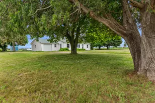 5651 W Chicago Rd, Jonesville, MI 49250 - Photo 3