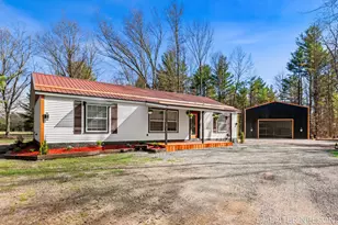 3088 Central Rd, Muskegon, MI 49445 - Photo 1