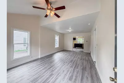 205 Pokagon Street, Dowagiac, MI 49047 - Photo 5
