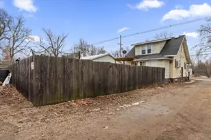 413 S 15th St, Niles, MI 49120 - Photo 31