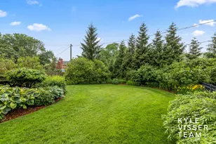2547 Maplewood Dr SE, East Grand Rapids, MI 49506 - Photo 47