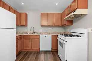 2955 Englewood Ave SE, Grand Rapids, MI 49508 - Photo 7