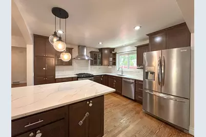 21203 River Road, Grosse Pointe, MI 48236 - Photo 11