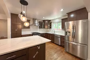21203 River Rd, Grosse Pointe, MI 48236 - Photo 11