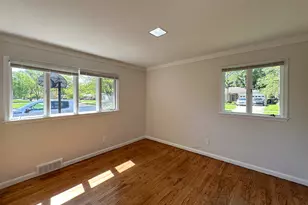 21203 River Rd, Grosse Pointe, MI 48236 - Photo 21