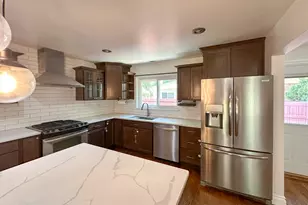 21203 River Rd, Grosse Pointe, MI 48236 - Photo 9