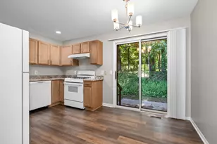 2977 Englewood Ave SE, Grand Rapids, MI 49508 - Photo 5