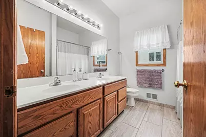 4656 Cinema Avenue NE, Grand Rapids, MI 49525 - Photo 29