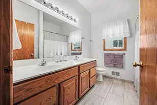 4656 Cinema Ave NE, Grand Rapids, MI 49525 - Photo 29