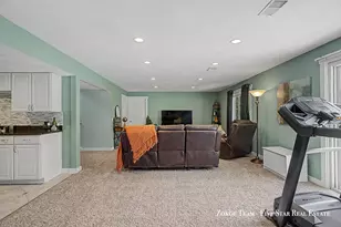 2130 Canterbury Ln, Marne, MI 49435 - Photo 23