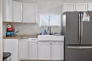1284 Maple Grove Rd, Jackson, MI 49201 - Photo 11