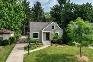 2053 7th St NW, Grand Rapids, MI 49504 - Photo 41