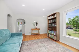 2053 7th St NW, Grand Rapids, MI 49504 - Photo 7
