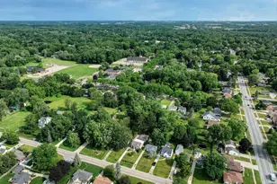 2053 7th St NW, Grand Rapids, MI 49504 - Photo 47