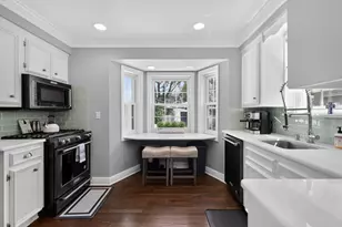456 Manor St, Grosse Pointe Farms, MI 48236 - Photo 11