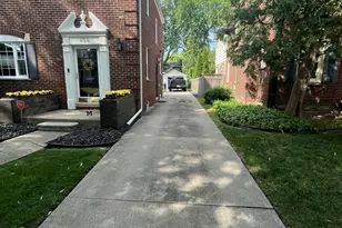 456 Manor St, Grosse Pointe Farms, MI 48236 - Photo 5