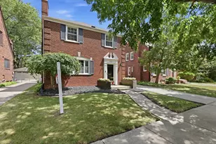 456 Manor St, Grosse Pointe Farms, MI 48236 - Photo 3